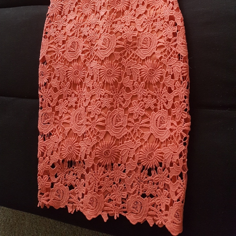 Dress - Picture 4 of 4